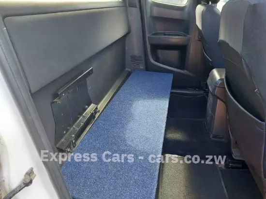 Picture of Isuzu KB250 21000