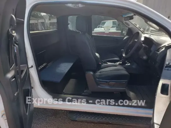 Picture of Isuzu KB250 21000