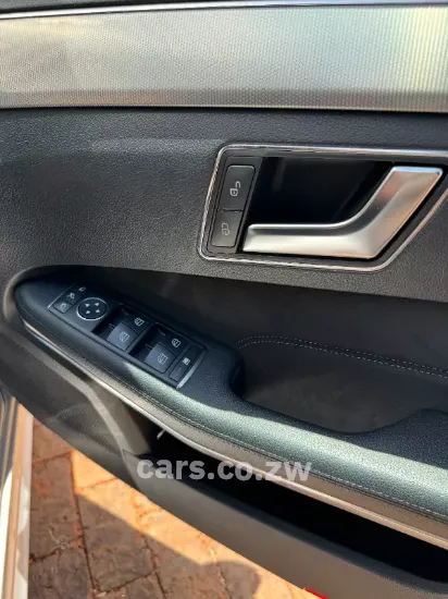 Picture of Mercedes Benz E-Class 2014