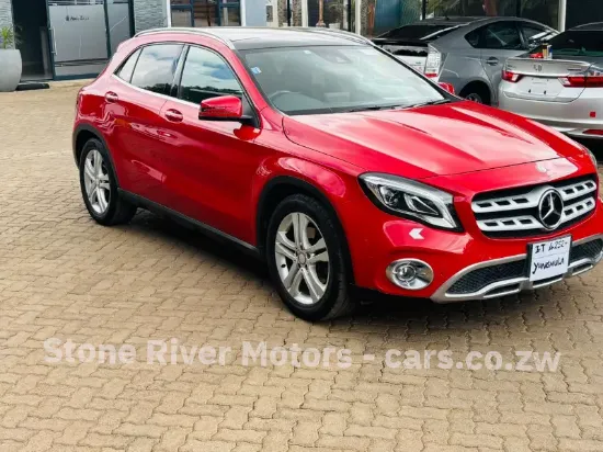Picture of Mercedes Benz GLA 2016