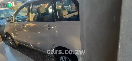 Picture of Toyota Avanza 2011