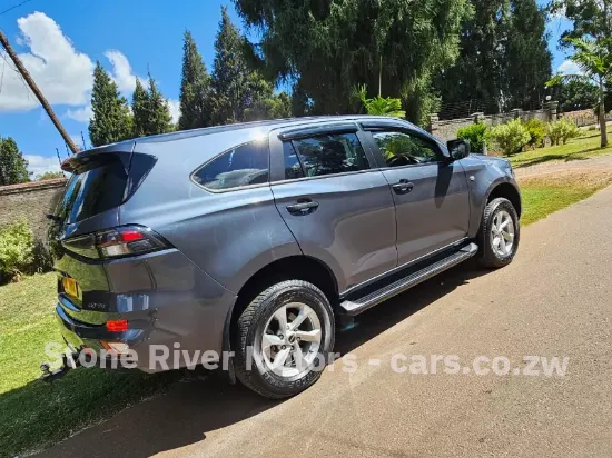 Picture of Isuzu Mu-X 2024