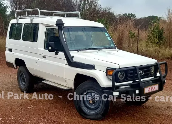Picture of Toyota Land Cruiser 2003