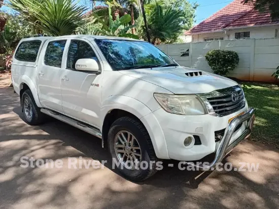 Picture of Toyota Hilux 2014