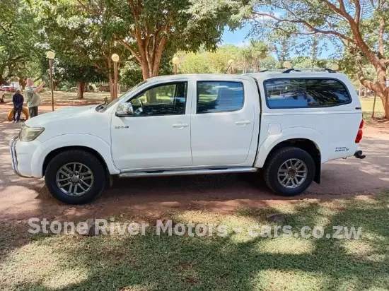 Picture of Toyota Hilux 2014