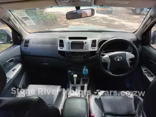 Picture of Toyota Hilux 2014