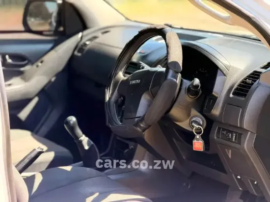 Picture of Isuzu KB250 2014