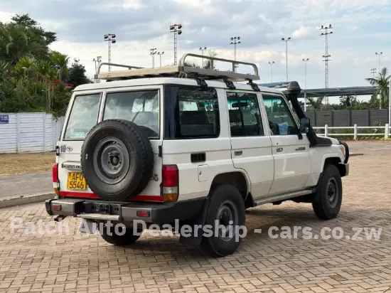Picture of Toyota Land Cruiser 2021