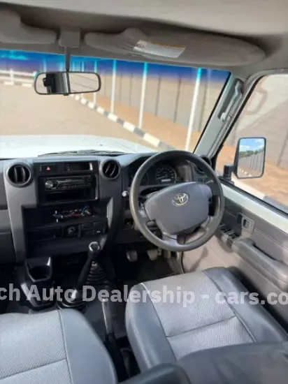 Picture of Toyota Land Cruiser 2021