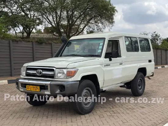 Picture of Toyota Land Cruiser 2012