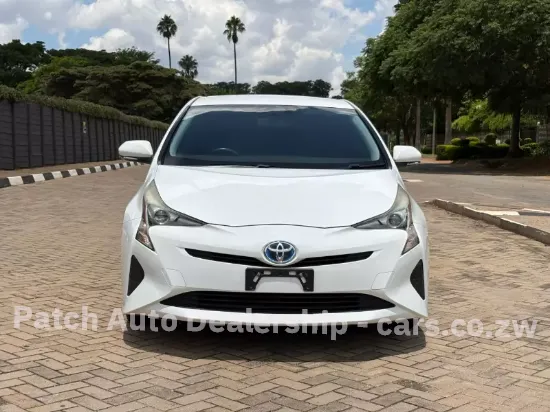 Picture of Toyota Prius 2017