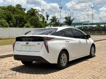 Picture of Toyota Prius 2017