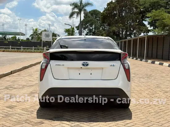 Picture of Toyota Prius 2017