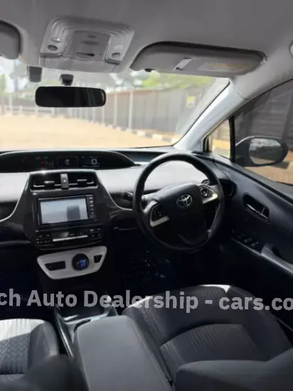 Picture of Toyota Prius 2017