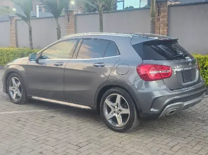Picture of Mercedes Benz GLA 2017