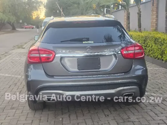 Picture of Mercedes Benz GLA 2017