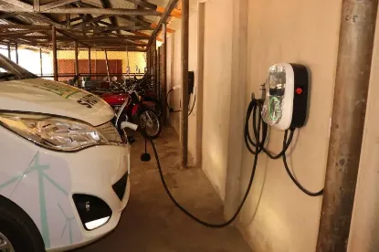 Picture of 100% Electric Vehicle, Shuttle For Hire