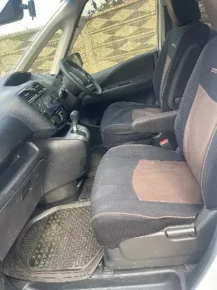 Picture of Family Car / Sedan