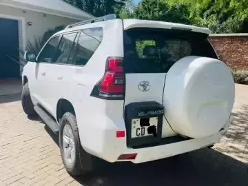 Picture of Toyota Land Cruiser 2021