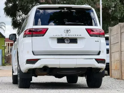 Picture of Toyota Land Cruiser 2023