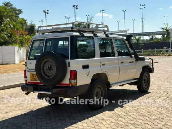 Picture of Toyota landcruiser 2017