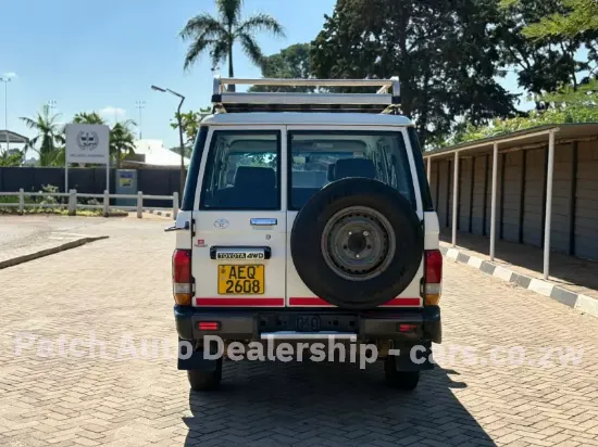 Picture of Toyota landcruiser 2017