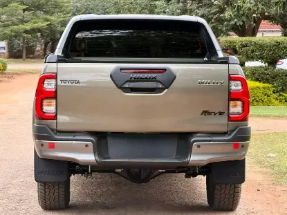 Picture of Toyota Hilux 2023