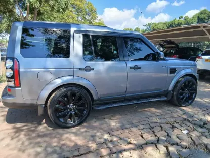 Picture of Land Rover Discovery 2013