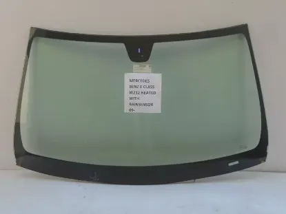 Picture of Windscreen Mercedes Benz W212