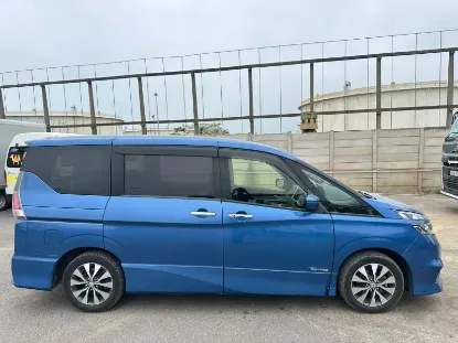Picture of Nissan Serena 2018