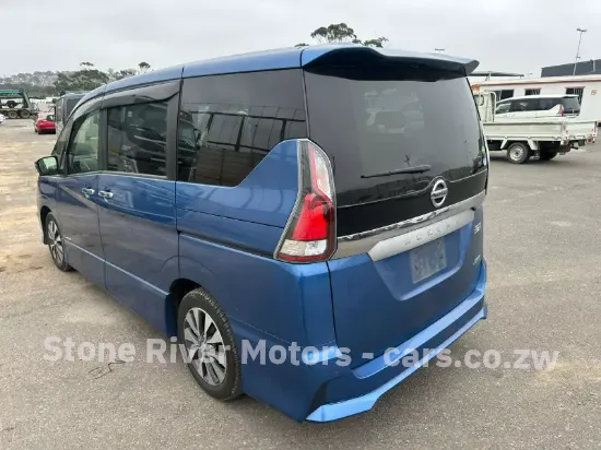 Picture of Nissan Serena 2018