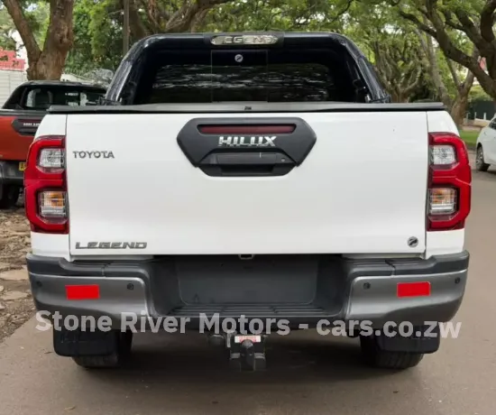 Picture of Toyota Hilux 2022