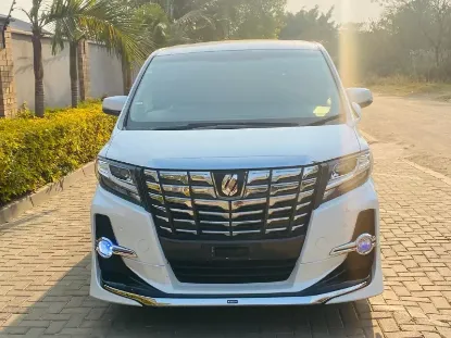 Picture of Toyota Alphard 2016