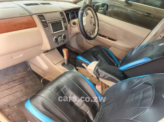 Picture of Nissan Tiida 2006
