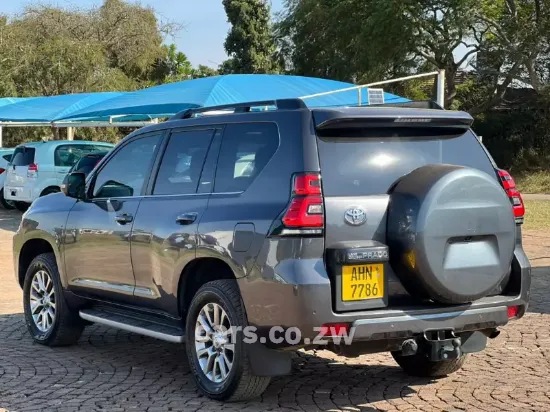 Picture of Toyota Prado 2020