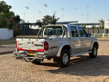 Picture of Mazda B2500 2006
