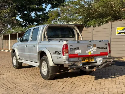 Picture of Mazda B2500 2006