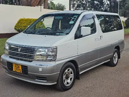 Picture of Nissan Elgrand 1999