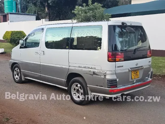 Picture of Nissan Elgrand 1999