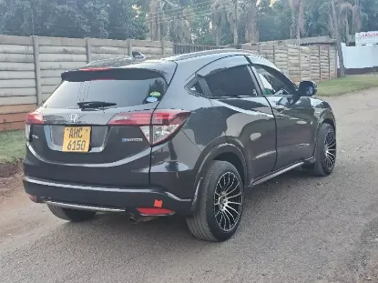 Picture of Honda Vezel 2016