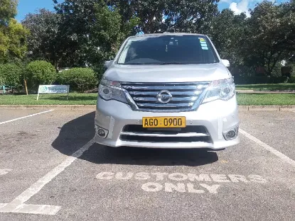 Picture of Seven seater Nissan Serenas