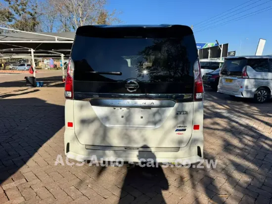Picture of Nissan Serena 2016