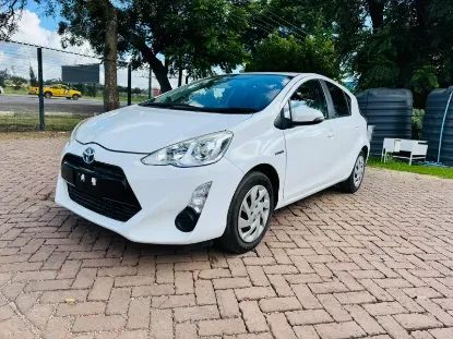 Picture of Toyota Aqua 2016