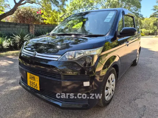 Picture of Toyota Spade 2017