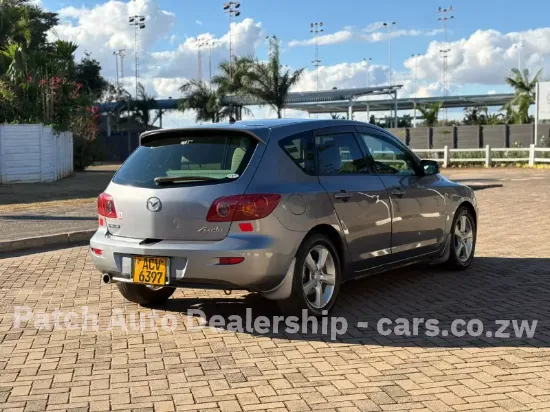 Picture of Mazda Axela 2004