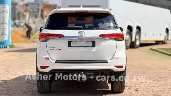 Picture of Toyota Fortuner 2017