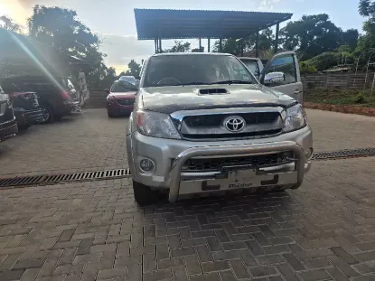 Picture of Toyota Hilux 2012