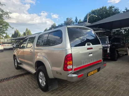Picture of Toyota Hilux 2012