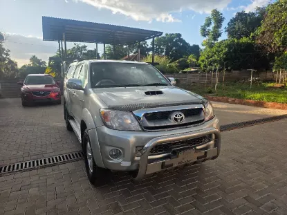 Picture of Toyota Hilux 2012