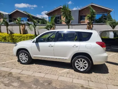 Picture of Toyota Vanguard 2014